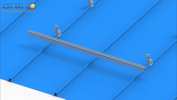 ¡Diseñado especialmente para techos metálicos! El sistema de montaje solar Chiko convierte tu techo en una planta de energía al instante