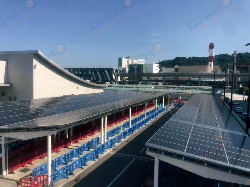 “Generating electricity on the roof, riding the wind and waves”